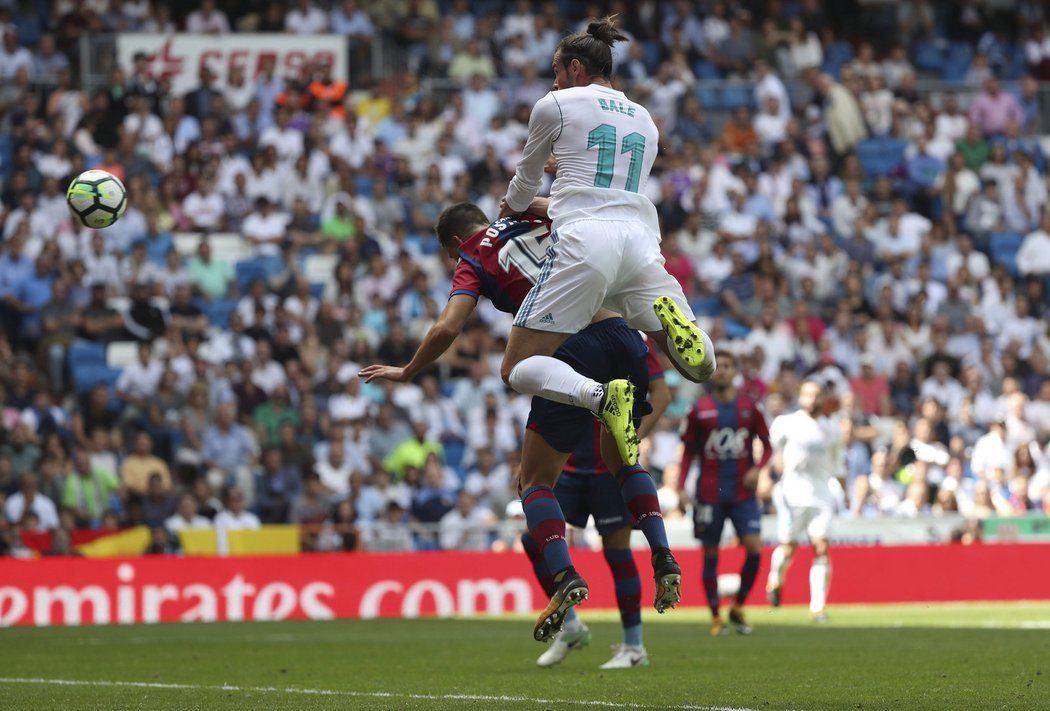 Ani z téhle šance se nedokázal prosadit Gareth Bale