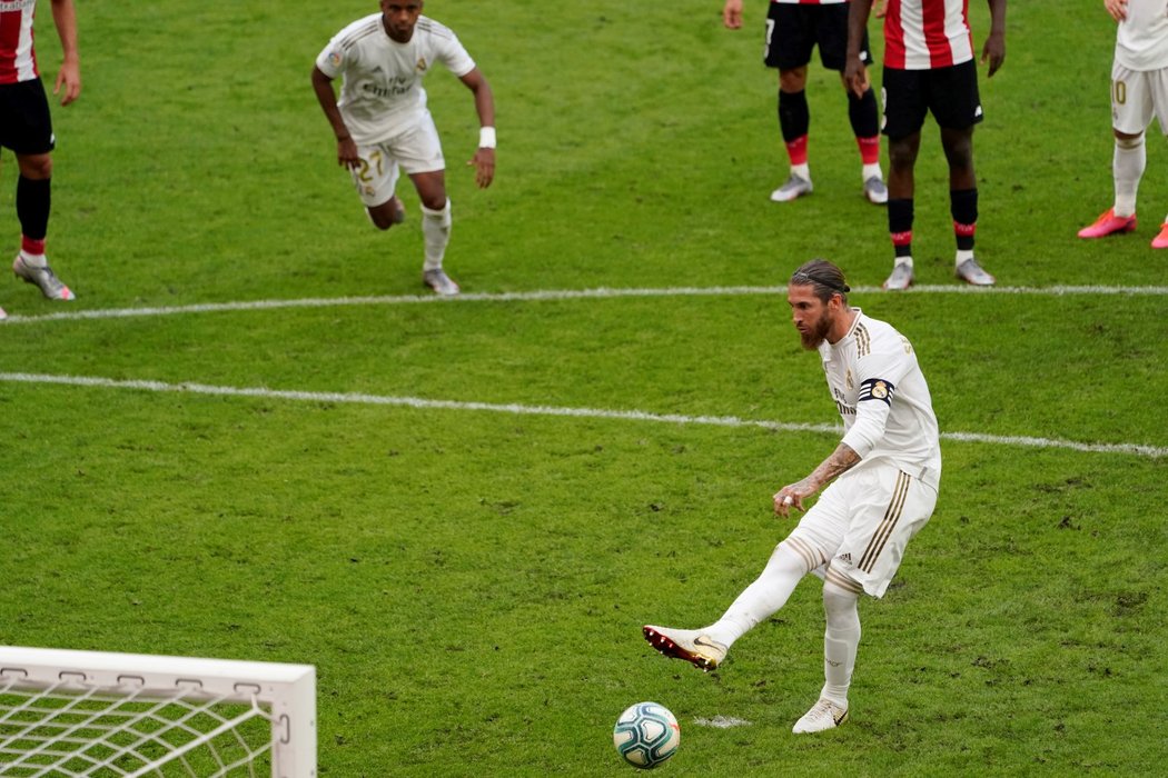 Sergio Ramos rozhodl o výhře Realu na hřišti Bilbaa gólem z penalty