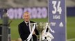Zinedine Zidane odchází s pohárem, Real získal titul už před posledním kolem španělské ligy