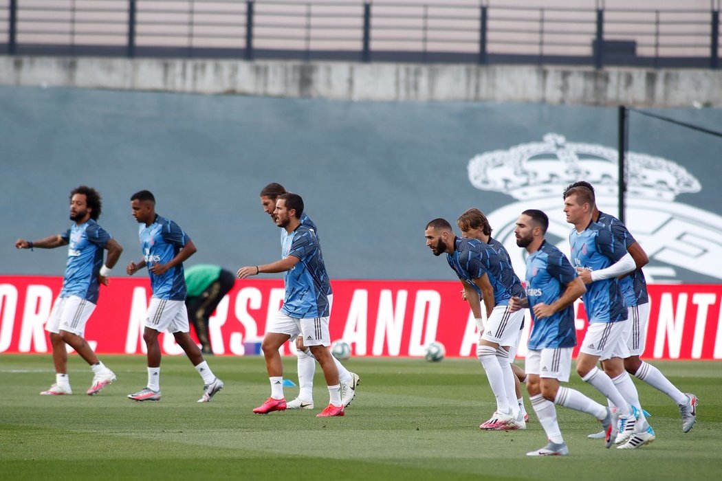 Rozcvička Realu Madrid před zápasem s Eibarem