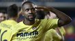 Cedric Bakambu rozhodl o výhře dvěma góly a slavil originálně