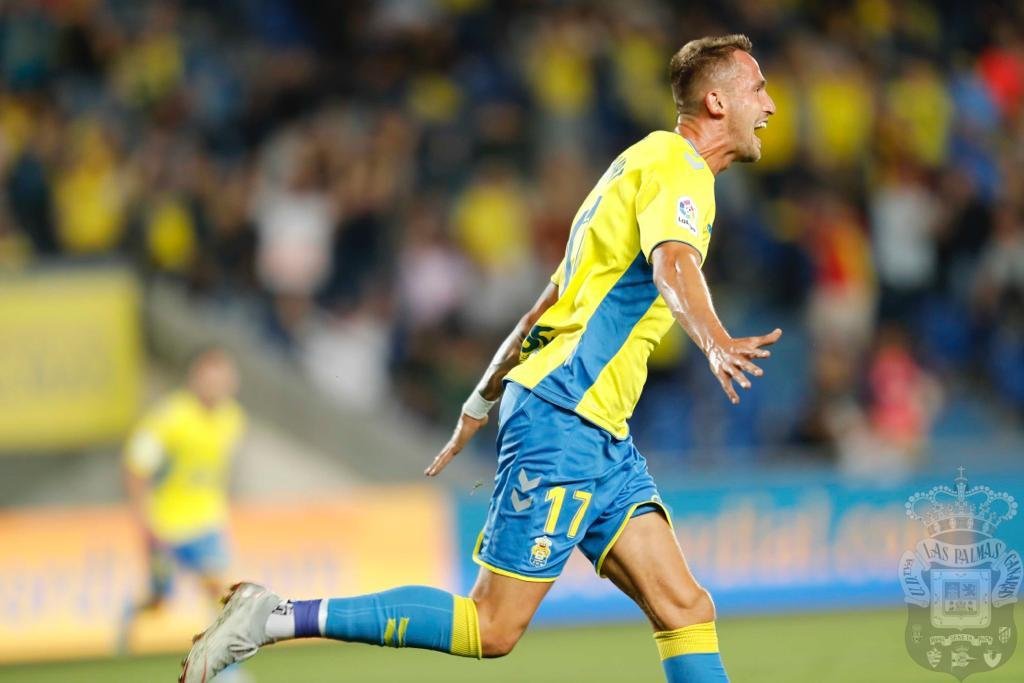 Český útočník Tomáš Pekhart slaví branku v dresu Las Palmas