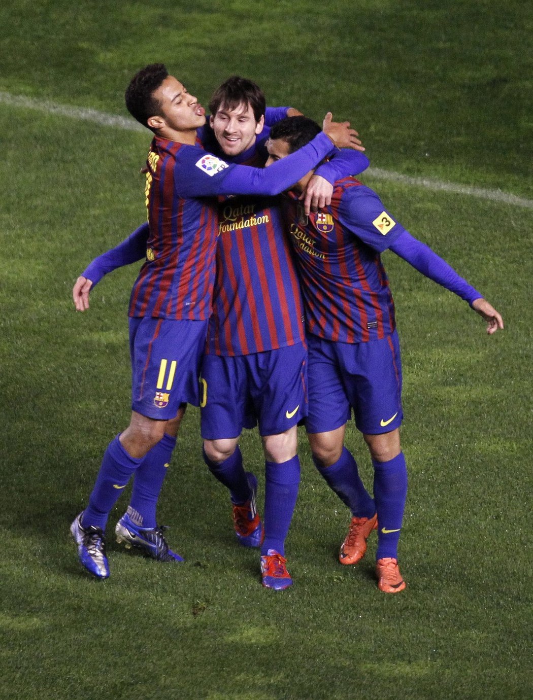 Barcelona sedmi góly vyprovodila Vallecano a dál drží naději na zisk španělského ligového titulu