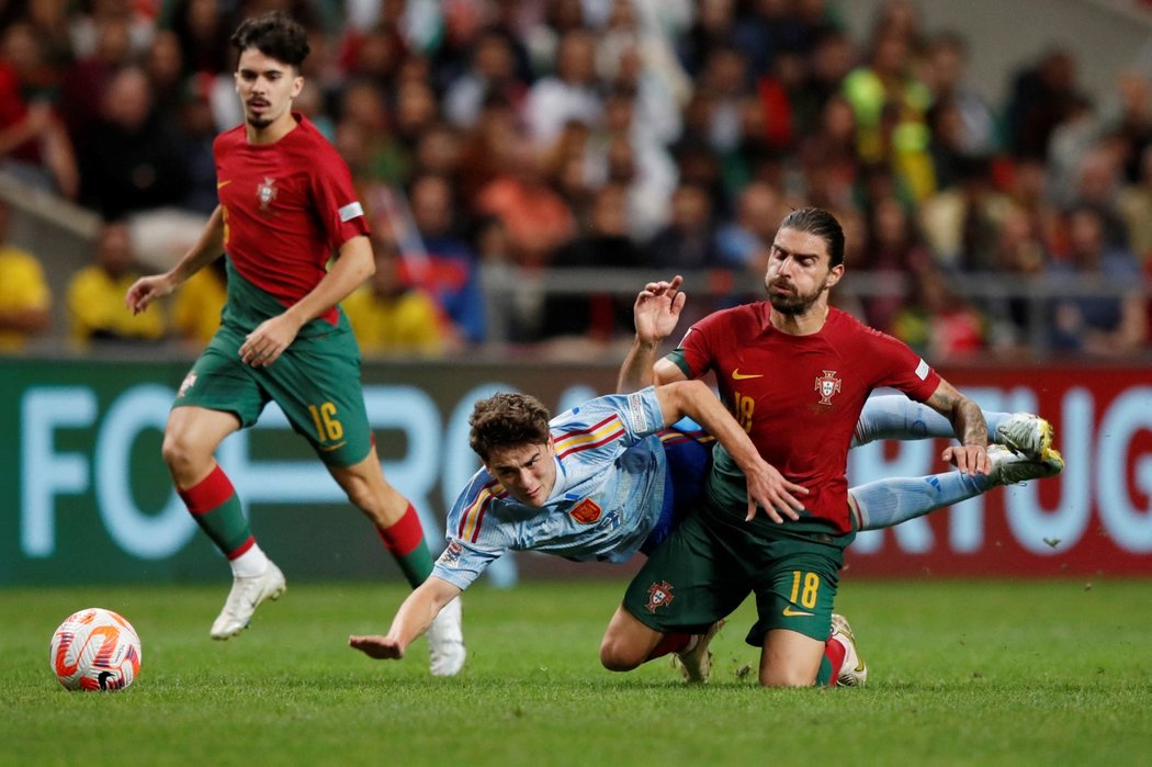 Portugalci v zápase se Španělskem
