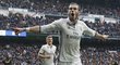 Gareth Bale oslavuje svůj návrat po zranění. Proti Espanyolu nastoupil jako střídající hráč a hned vstřelil gól