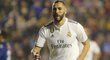 Karim Benzema slaví svůj gól na hřišti Levante