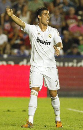 Cristiano Ronaldo vyběhl na trávník do druhého poločasu, porážce Realu nezabránil