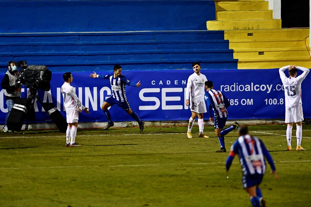 Fotbalisté Realu Madrid překvapivě vypadli z Copa del Rey s třetiligovým Alcoyanem