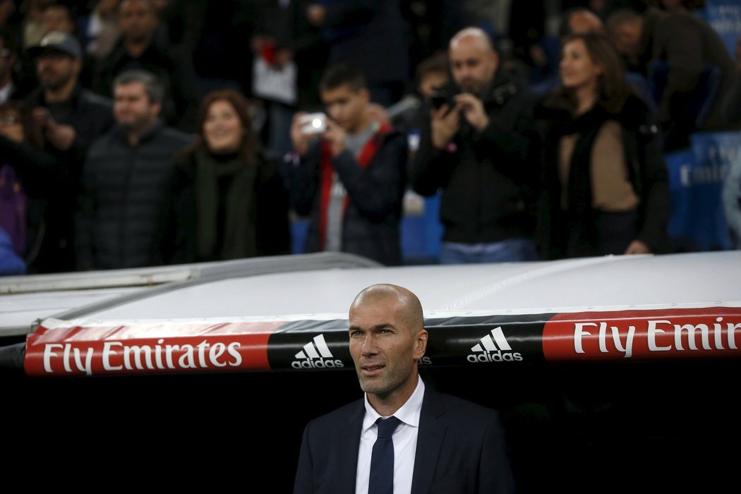 Nový kouč Realu Madrid Zinedine Zidane před svým prvním zápasem