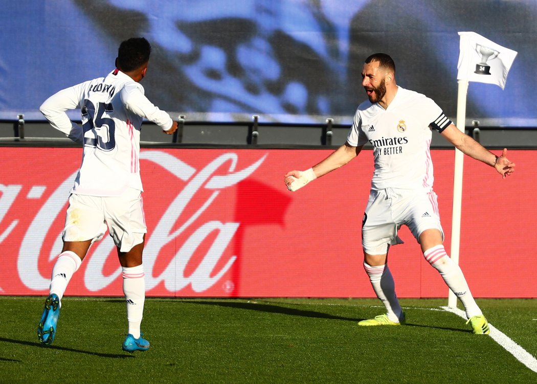 Real Madrid díky brance Karima Benzemy v závěru utkání porazil Elche