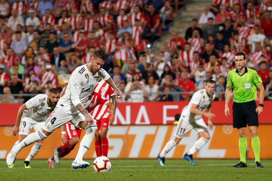 Kapitán Realu Sergio Ramos kope penalty po vzoru Antonína Panenky