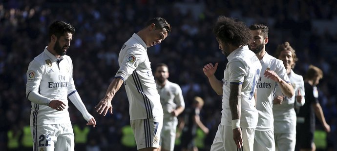 Cristiano Ronaldo slaví vstřelený gól s Marcelem