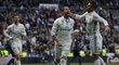 Kdepak v poslední minutě. Kapitán Realu Madrid Sergio Ramos umí dát gól i jindy. Třeba proti Málaze se trefil dvakrát v první půli.