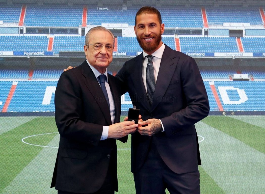 Sergio Ramos se rozloučil s Realem na setkání s prezidentem Florentinem Pérezem