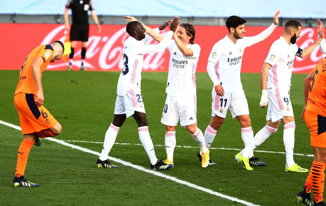 Fotbalisté Realu Madrid porazili Valencii 2:0, gól a přihrávku si připsal Toni Kroos