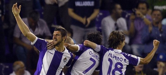 Fotbalisté Valladolidu se radují z pozdního vyrovnání v zápase proti Realu