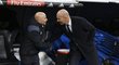 Trenéři Jorge Sampaoli a Zinedine Zidane před zápasem