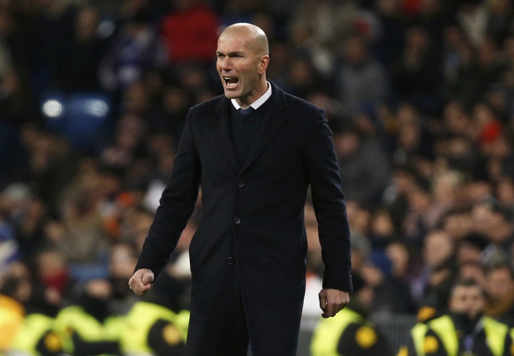 Naštvaný trenér Realu Zinedine Zidane v duelu proti Celtě Vigo