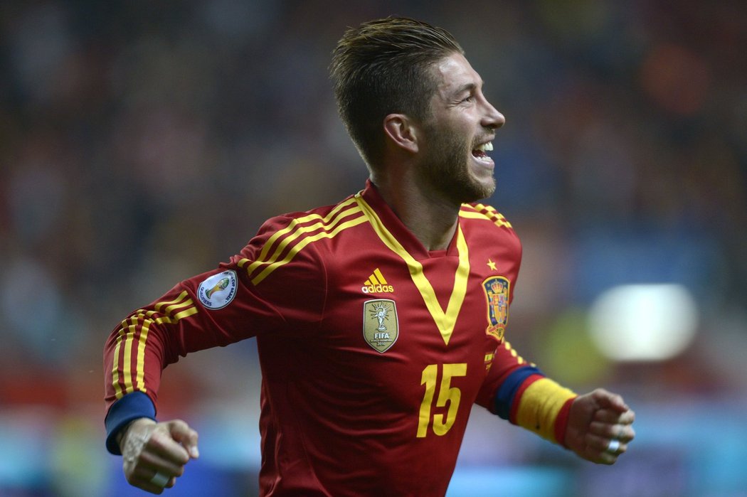 Sergio Ramos otevřel skóre utkání, jenže Finové španělskou výhru nepřipustili