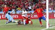 Švýcarský gól, který padl po zmatku ve vápně Španělska