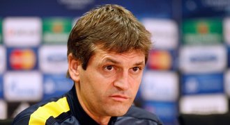 Kouč Vilanova se po operaci nádoru v neděli vrátí na lavičku Barcelony