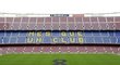 Fotbalový svět truchlí po smrti bývalého kouče Barcelony Tita Vilanovy. Katalánský klub spustil vlajky na půl žerdi, smuteční výzdoba je znát i na stadionu Camp Nou