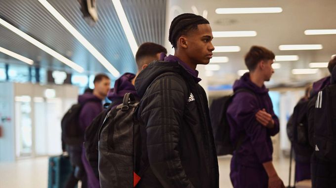 Přípravy na ligu ONLINE: Sparta letí na soustředění i se sedmi mladíky, Cobbaut chybí Přípravy na ligu ONLINE: Sparta letí na soustředění i se sedmi mladíky, Cobbaut chybí