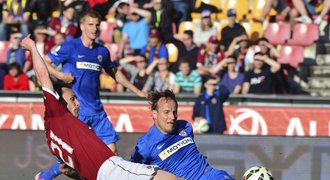 SESTŘIHY: Liga dostává grády, Sparta ztrácí na Plzeň jen tři body