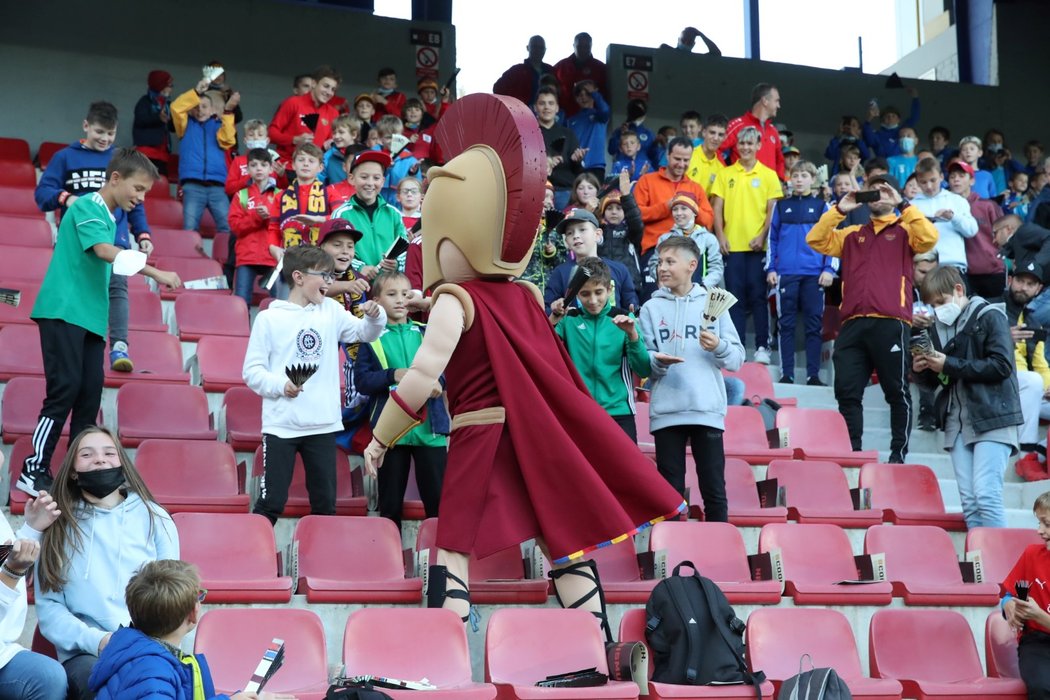 Dětští fanoušci na zápase Sparta - Rangers v Evropské lize