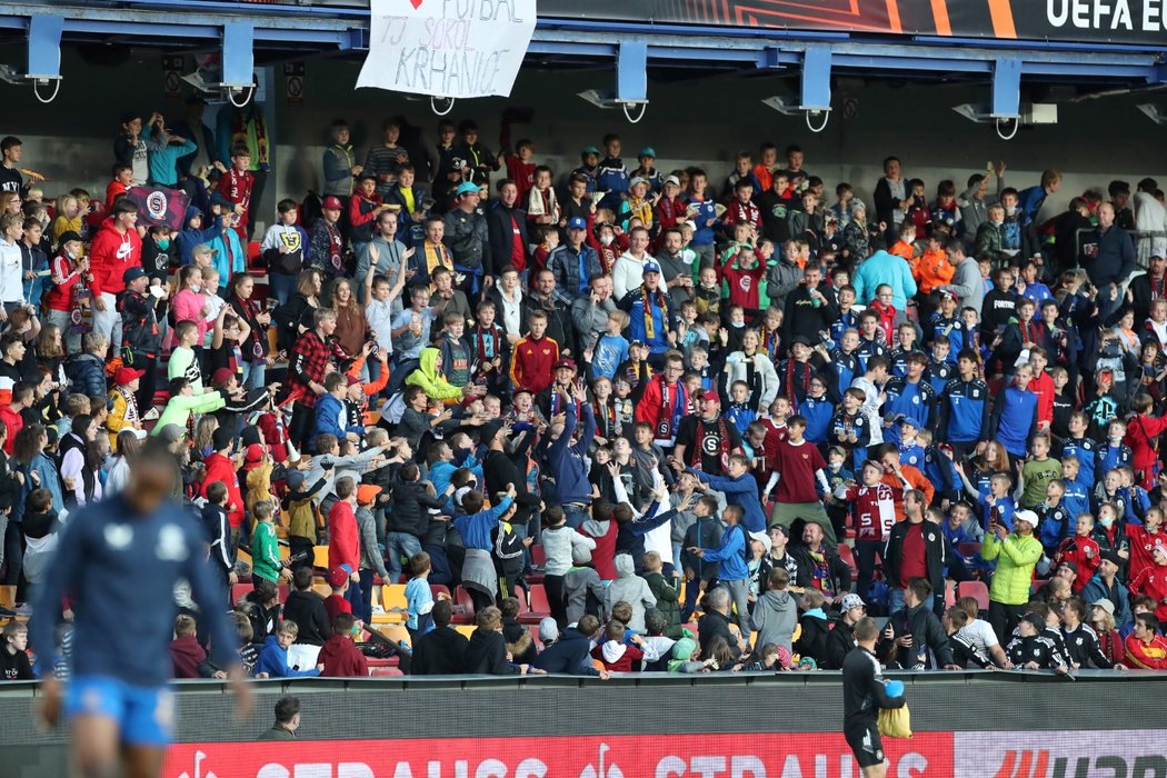 Dětští fanoušci na zápase Sparta - Rangers v Evropské lize