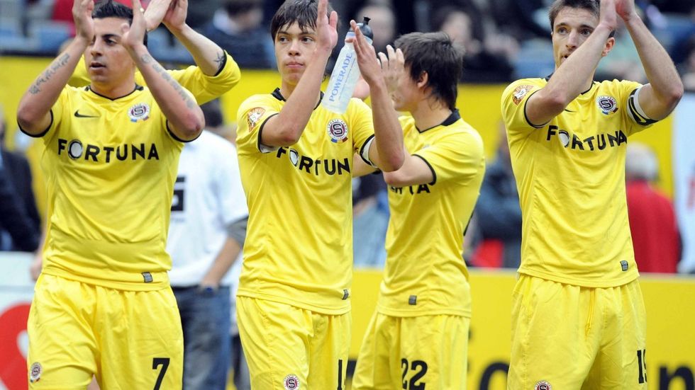 Radost hráčů pražské Sparty - zleva Sergio Peter, Václav Kadlec a Petr Voříšek.