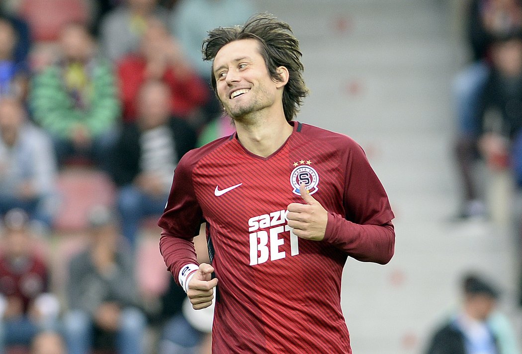 Štastný Tomáš Rosický krátce po vstřelení gólu v zápase Sparty s Karvinou