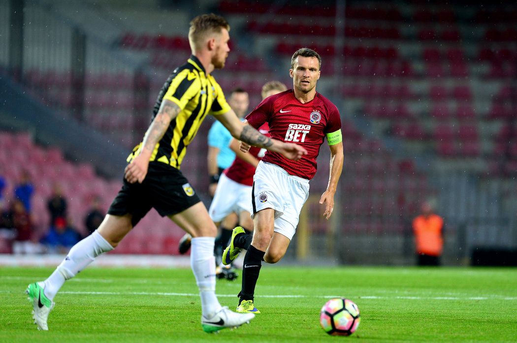 David Lafata nastoupil proti Vitesse na pozici &#34;desítky&#34;, ale nedařilo se mu