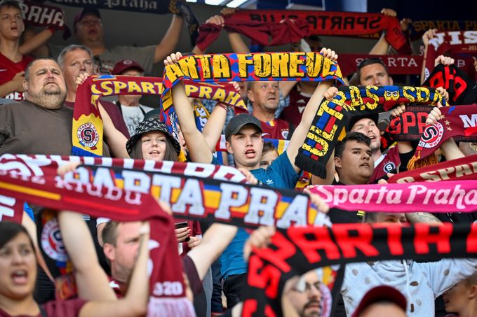 Co hrozí Spartě za rasismus? Pokuta v milionech, Trnavě zavřeli stadion Co hrozí Spartě za rasismus? Pokuta v milionech, Trnavě zavřeli stadion
