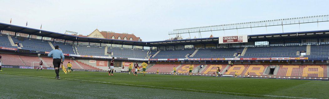 Generálka Sparty na jarní část ligy, kdy Letenští hráli proti Žilině, mnoho fanoušků na stadion nepřivedla.