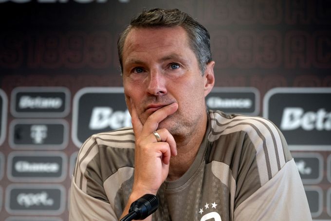 Priske sledoval zápas Slavie, ptal se i Karabce: Chce Lyonu dokázat, že je špičkový hráč Priske sledoval zápas Slavie, ptal se i Karabce: Chce Lyonu dokázat, že je špičkový hráč