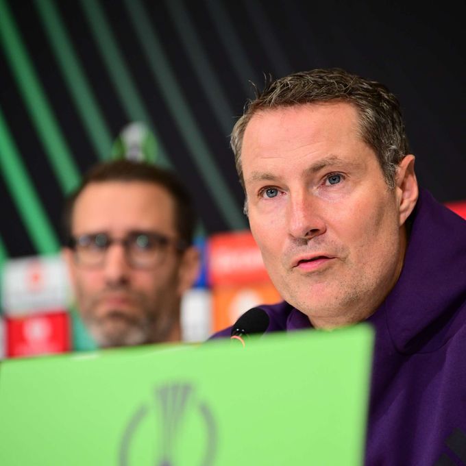 Priske zaujal Rumuny, ocenili jeho výkon na tiskovce. Komentoval i stav zraněných Priske zaujal Rumuny, ocenili jeho výkon na tiskovce. Komentoval i stav zraněných