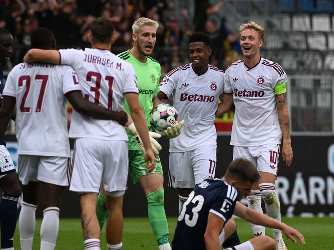 ONLINE: Olomouc - Sparta 0:3. Singhateh přidal třetí branku hostů, Letenští míří za výhrou ONLINE: Olomouc - Sparta 0:3. Singhateh přidal třetí branku hostů, Letenští míří za výhrou