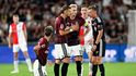 Adam Karabec navlékl v derby kapitánskou pásku