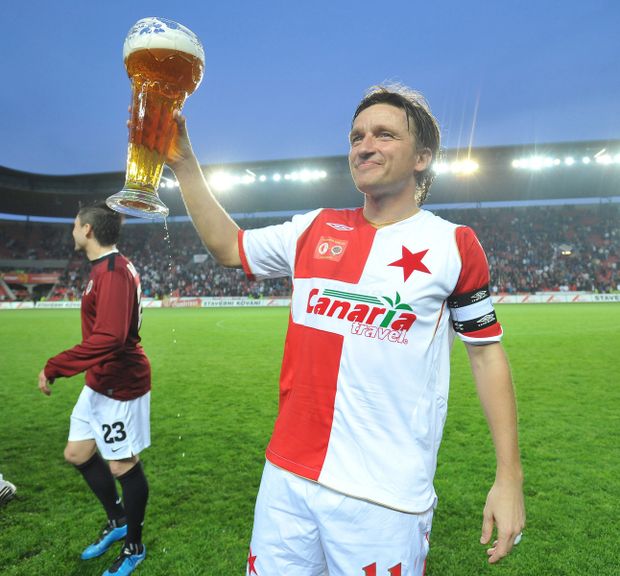 Vladimír Šmicer se loučí s fanoušky v Edenu Vladimír Šmicer se loučí s fanoušky v Edenu