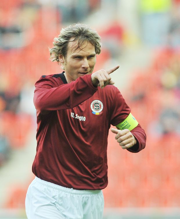 Pavel Nedvěd nastoupil do rozlučkové exhibice Vladimíra Šmicra proti Slavii Pavel Nedvěd nastoupil do rozlučkové exhibice Vladimíra Šmicra proti Slavii