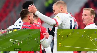 Slavia o 25 gólů před Spartou? Styl Van Burenovi sedí, Kuchta za to nemůže