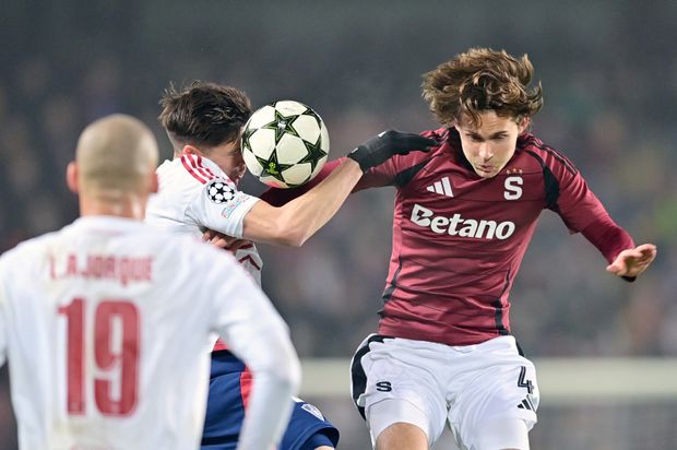 Markusovi Solbakkenovi ve Spartě mohlo také uškodit, že nehrál s trojčlenným obsazením zálohy Markusovi Solbakkenovi ve Spartě mohlo také uškodit, že nehrál s trojčlenným obsazením zálohy