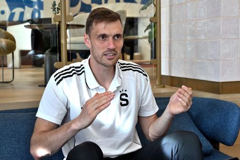 Obrázek: Sörensenova zpověď o synovi, životě v Česku i Spartě: Životní klub. Jak mu pomohl Arsenal?