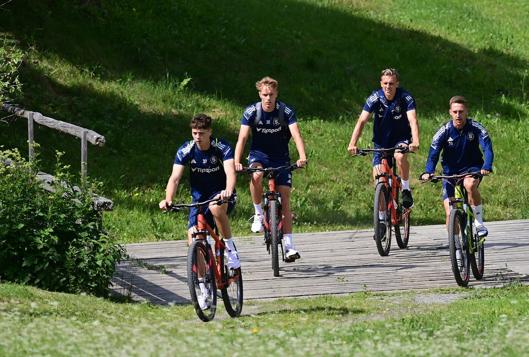 Sparťanský cyklovýjezd během rakouského soustředění