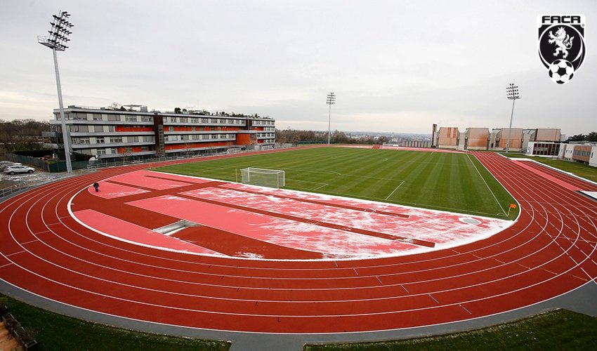 Na zrekonstruovaném stadionu Přátelství na Strahově budou mít zázemí fotbalisté i atleti