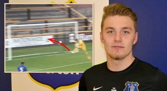 Zápas hrůzy! Exgólman Sparty zazdil v brance Evertonu, co šlo