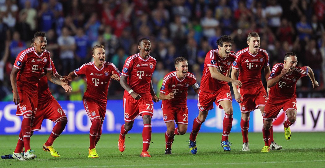 Fotbalisté Bayernu slaví zisk Superpoháru. V Edenu vyhráli nad Chelsea po penaltovém rozstřelu