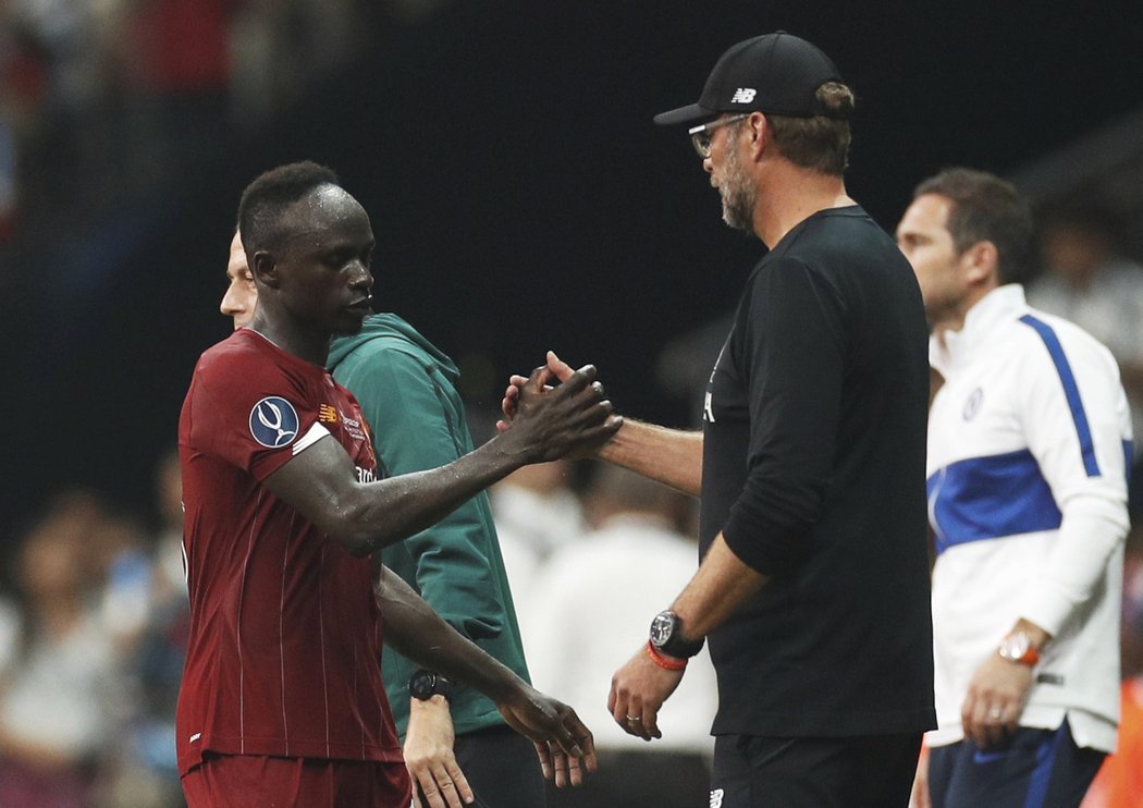 Sadio Mané je v současnosti jednou z hvězd Kloppova Liverpoolu