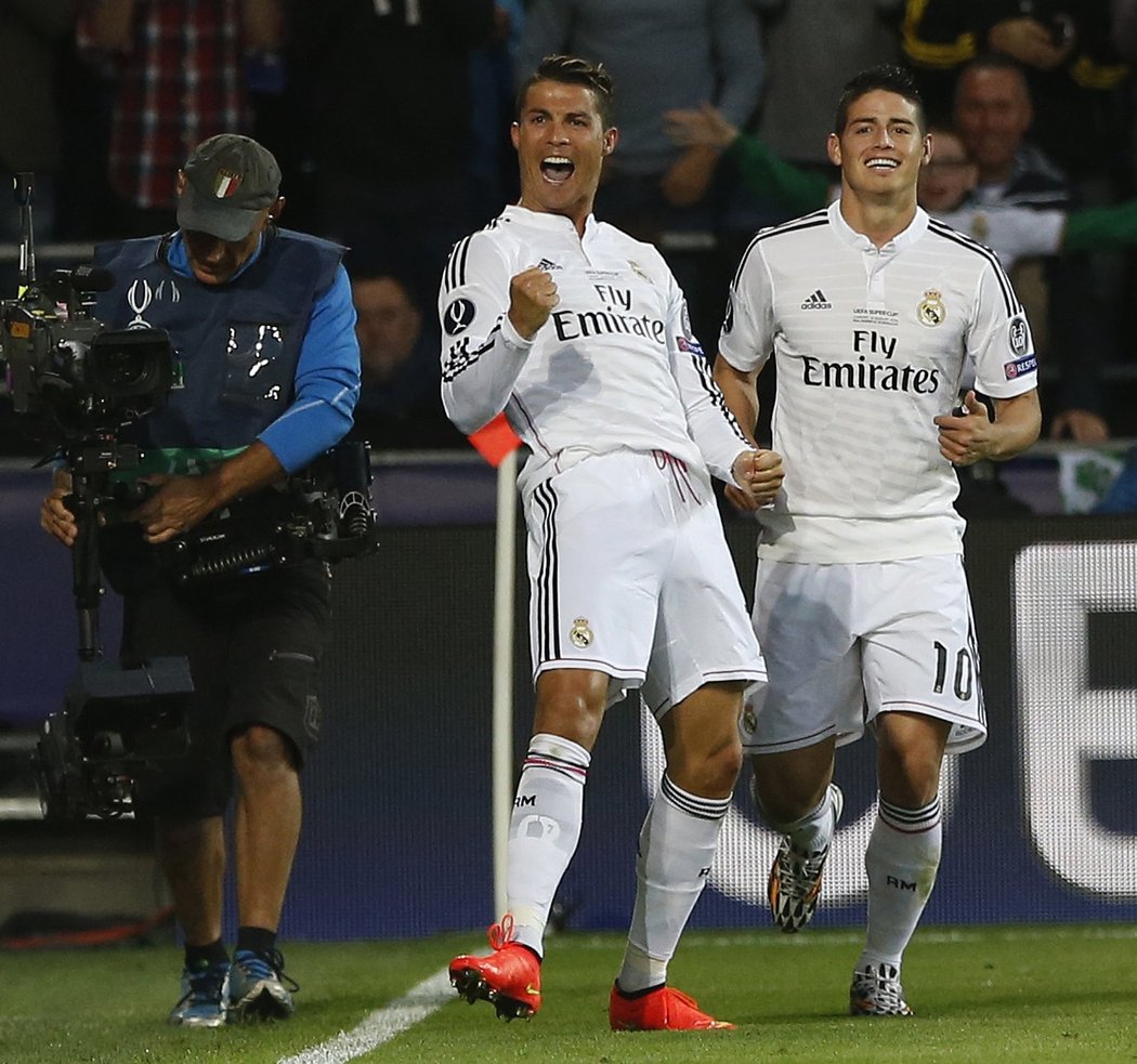 Ronaldo se raduje z gólu do sítě Sevilly